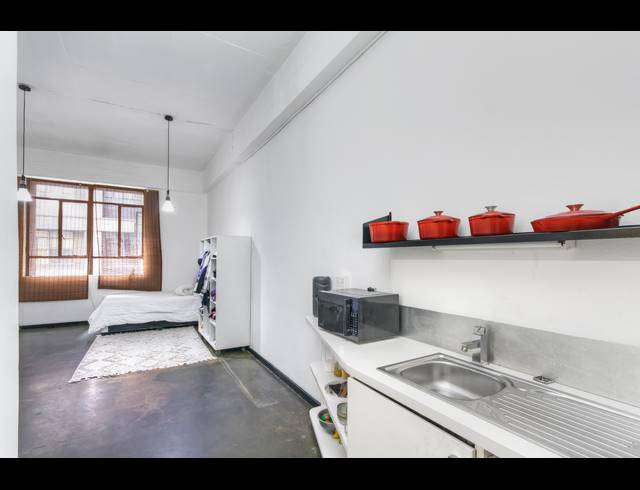0.5 BEDROOM APARTMENT FOR SALE IN MABONENG